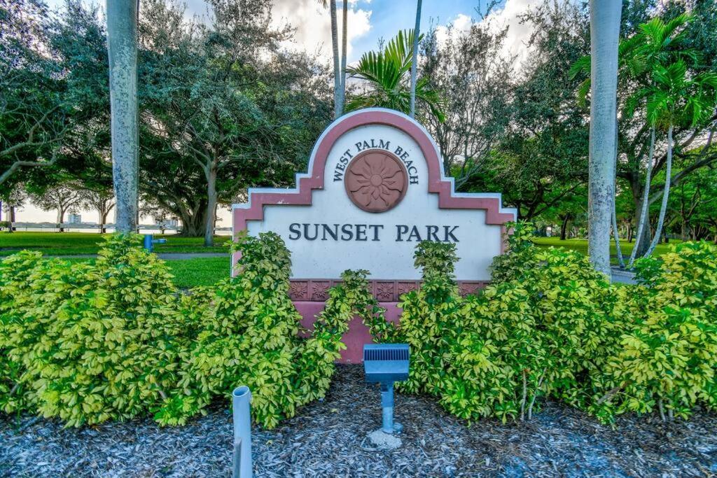 Tropical Beach & Lakefront Home West Palm Beach Esterno foto